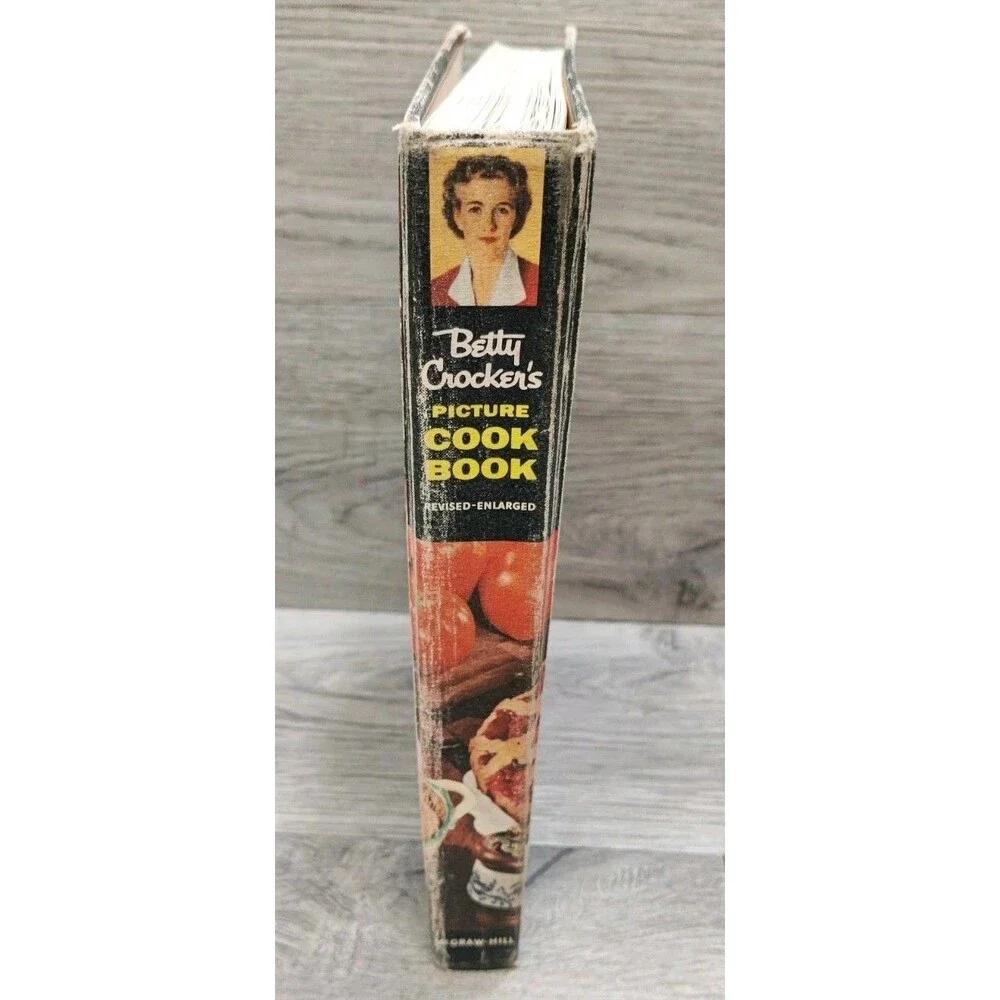 Betty Crocker's Picture Cook Book Revised Enlarged Second Edition 4th Print 1956